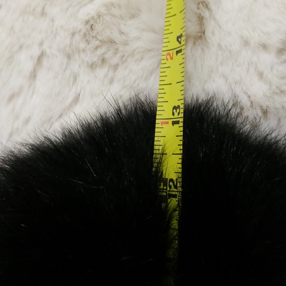 Echos de Paris|  Faux Fur Trimmed Black and White Plaid Winter Cap - Picture 9 of 10